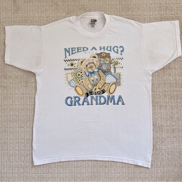 Vintage Need a Hug Call
1-800-GRANDMA T-Shirt - Picture 2 of 9